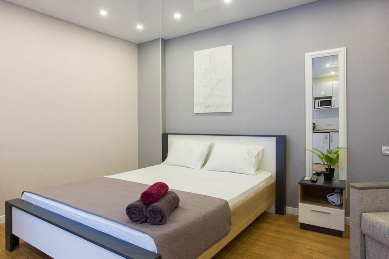 New Studio In The City Center - Mykoly Khvylovoho Str 5-2 คาร์คิฟ ภายนอก รูปภาพ